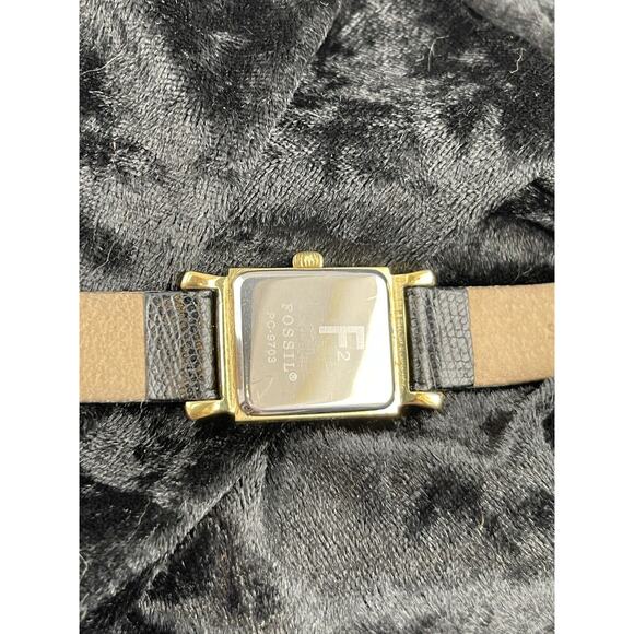 Vintage Fossil F2 Watch Roman Numeral Lizard Print Band Gold Toned - Picture 7 of 7